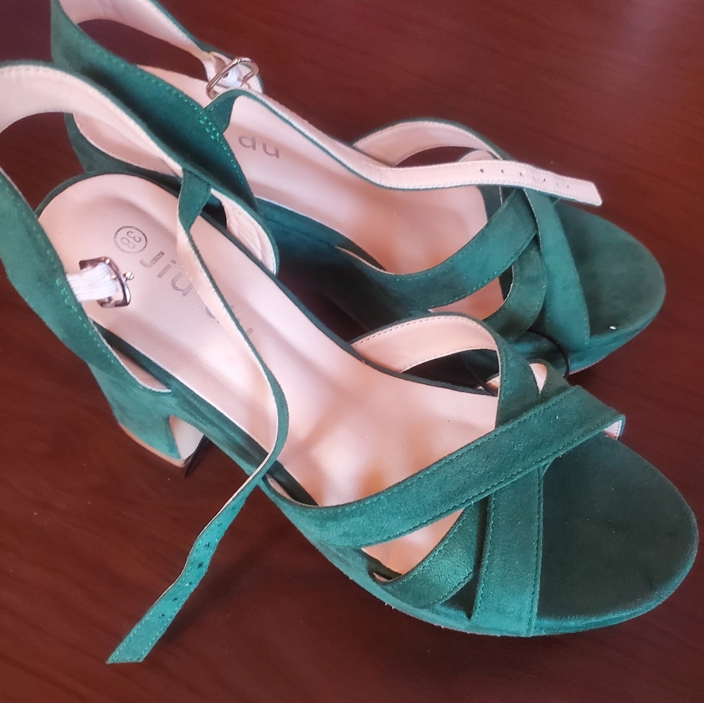 Green heel platform size 38/7.5